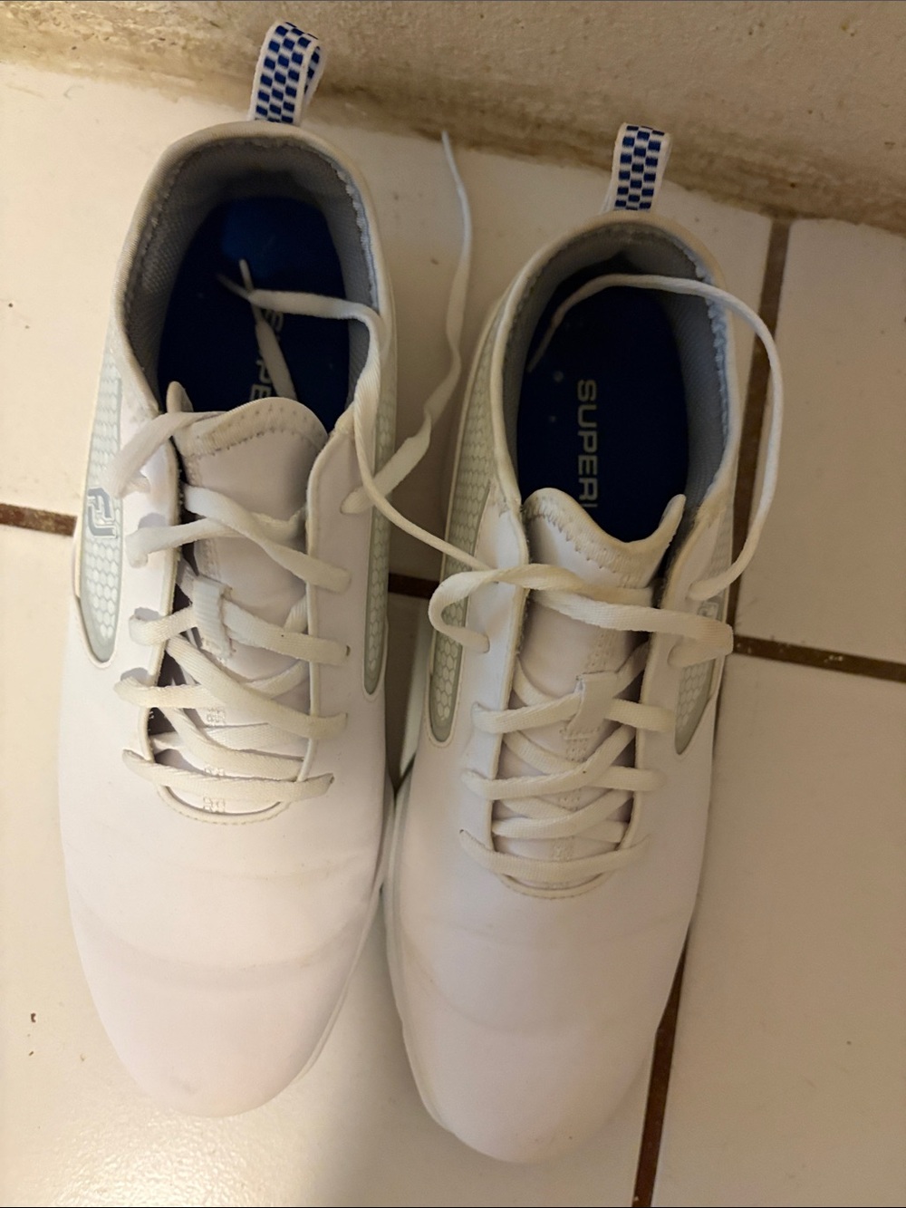 SUPERFIT Men's White Athletic Sneakers with Blue Interior